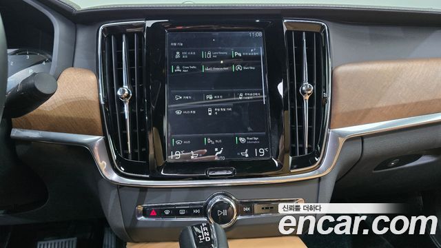Volvo S90 D5 AWD Inscription 2019 — фото 14