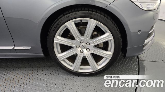 Volvo S90 D5 AWD Inscription 2019 — фото 21