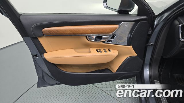 Volvo S90 D5 AWD Inscription 2019 — фото 24