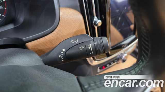 Volvo S90 D5 AWD Inscription 2019 — фото 27