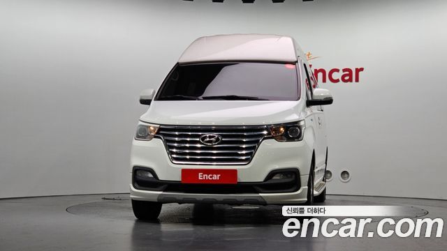 Hyundai Grand Starex 4WD Limousine 2019 — фото 3