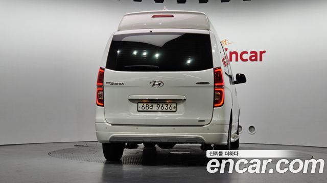 Hyundai Grand Starex 4WD Limousine 2019 — фото 4