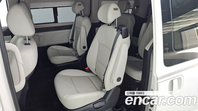 Hyundai Grand Starex 4WD Limousine 2019 — фото 18