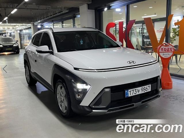 Hyundai Kona (SX2) Gasoline 2.0 2WD Premium 2023 — фото 1