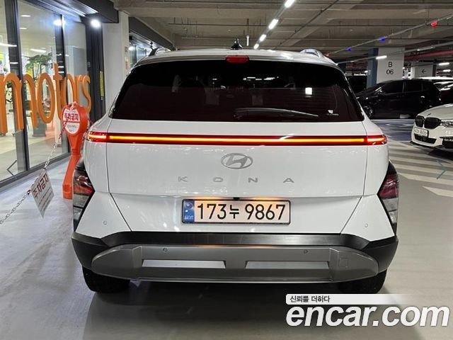 Hyundai Kona (SX2) Gasoline 2.0 2WD Premium 2023 — фото 5