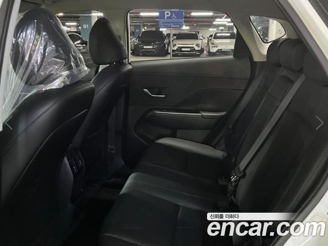 Hyundai Kona (SX2) Gasoline 2.0 2WD Premium 2023 — фото 7