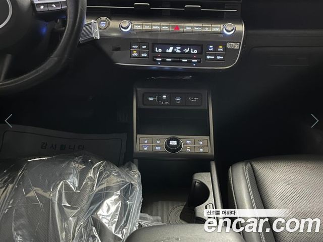 Hyundai Kona (SX2) Gasoline 2.0 2WD Premium 2023 — фото 10