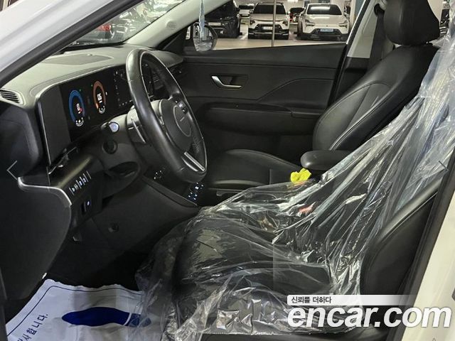 Hyundai Kona (SX2) Gasoline 2.0 2WD Premium 2023 — фото 16