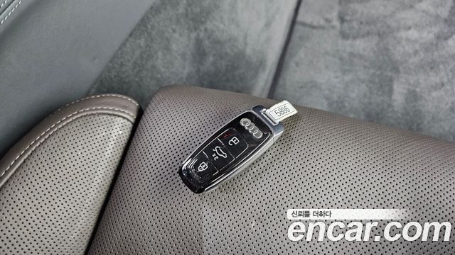 Audi A8 (D5) 55 TFSI Quattro Premium LWB 2022 — фото 33