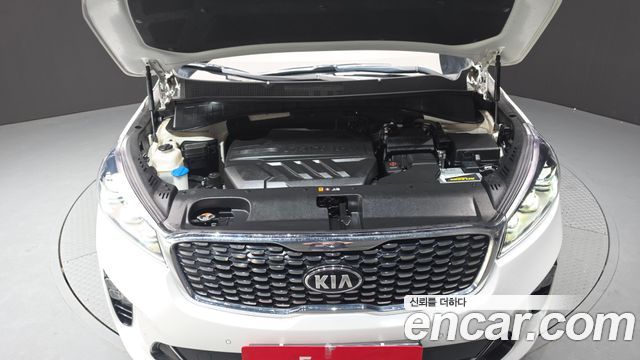 Kia Sorento Diesel 2.2 2WD Noblesse Special 2019 — фото 6