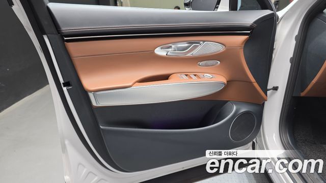 Genesis GV70 2.5T Gasoline AWD 2023 — фото 24