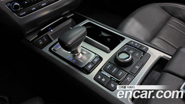 Genesis G80 3.3 GDI AWD Premium Luxury 2017 — фото 9