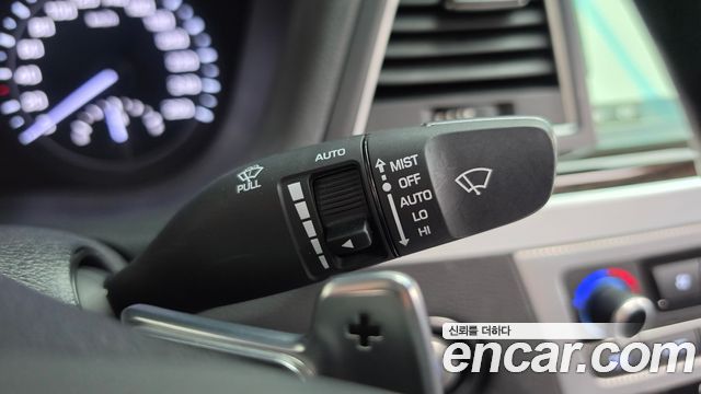 Genesis G80 3.3 GDI AWD Premium Luxury 2017 — фото 45
