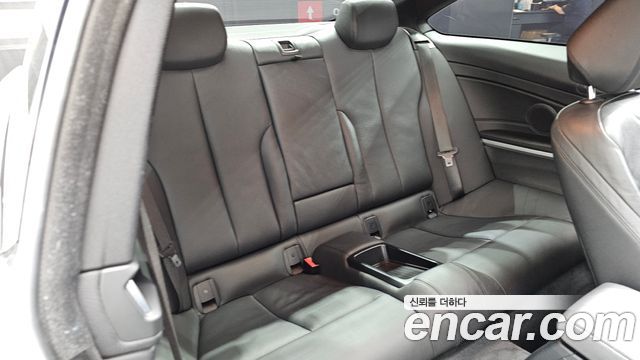 BMW 4 Series (F32) 420i M Sport Coupe 2018 — фото 11