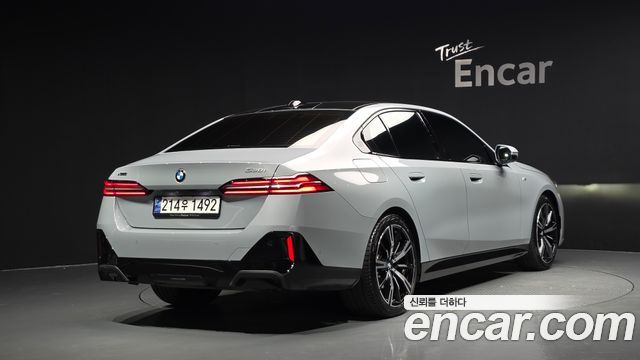 BMW 5 Series (G60) 530i xDrive M Sport 2024 — фото 2