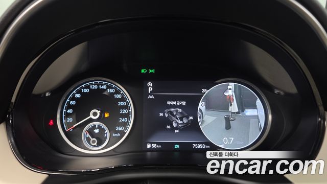 Genesis GV70 2.2 Diesel 2WD 2024 — фото 8