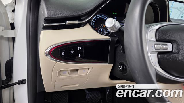 Genesis GV70 2.2 Diesel 2WD 2024 — фото 16