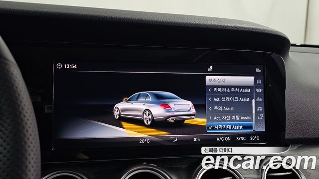 Mercedes-Benz E-Class (W213) E220d Avantgarde 2018 — фото 20