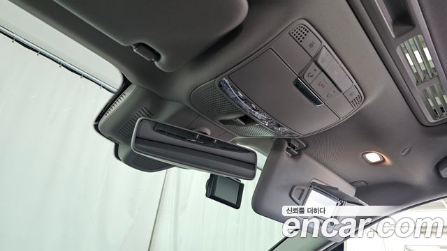 Mercedes-Benz E-Class (W213) E220d Avantgarde 2018 — фото 36