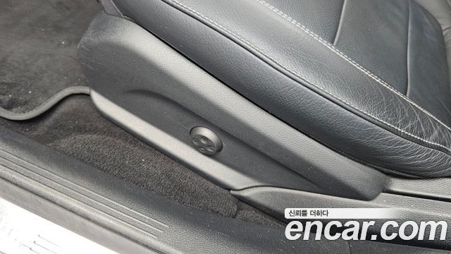 Mercedes-Benz E-Class (W213) E220d Avantgarde 2018 — фото 40