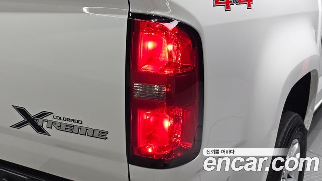 Chevrolet Colorado 3.6 Extreme 4WD 2020 — фото 23