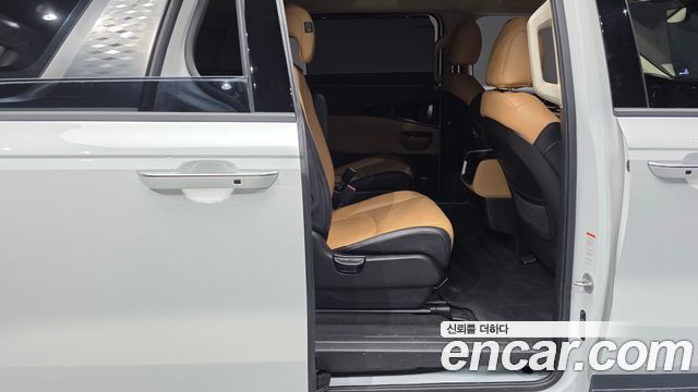 Kia Carnival (IV) Gasoline 9-Seater Noblesse 2023 — фото 12
