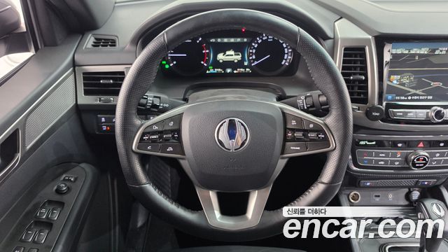 KG Mobility (SsangYong) Rexton Sports Khan Diesel 2.2 4WD Professional S (5-Link) 2019 — фото 14