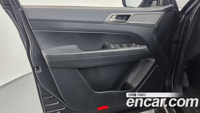 KG Mobility (SsangYong) Rexton Sports Khan Diesel 2.2 4WD Professional S (5-Link) 2019 — фото 24