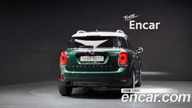 MINI Cooper Countryman Standard 2nd 2019 — фото 4