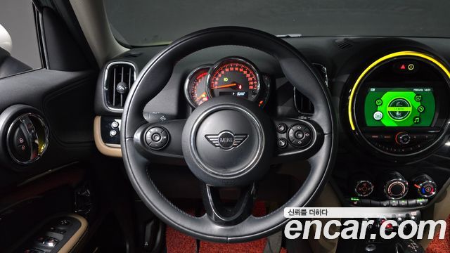 MINI Cooper Countryman Standard 2nd 2019 — фото 13