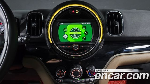 MINI Cooper Countryman Standard 2nd 2019 — фото 15