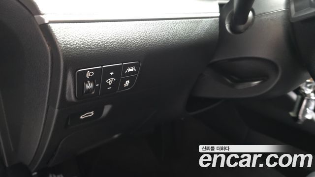 Kia K5 (III) 2.0 Trendy 2023 — фото 15