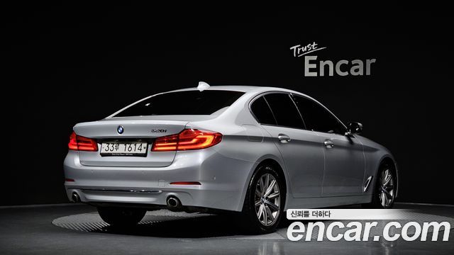 BMW 5 Series (G30) 520i Luxury 2019 — фото 2