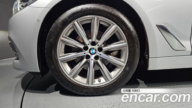 BMW 5 Series (G30) 520i Luxury 2019 — фото 5