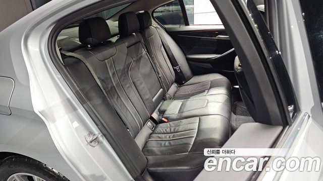 BMW 5 Series (G30) 520i Luxury 2019 — фото 11