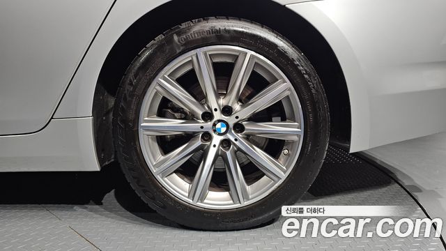 BMW 5 Series (G30) 520i Luxury 2019 — фото 21