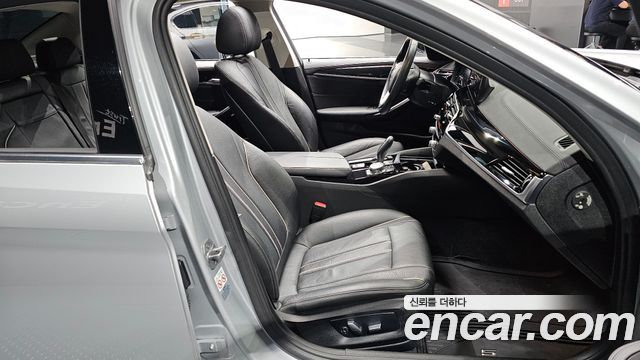 BMW 5 Series (G30) 520i Luxury 2019 — фото 26