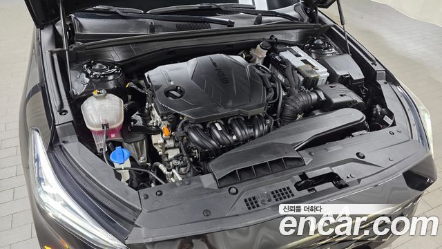 Kia K8 2.5 Gasoline 2WD Noblesse 2023 — фото 6