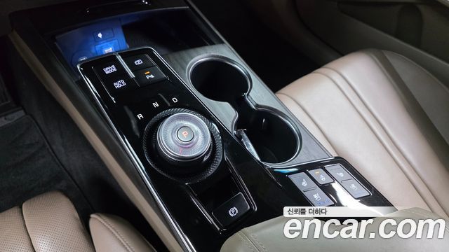 Kia K8 2.5 Gasoline 2WD Noblesse 2023 — фото 9