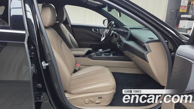 Kia K8 2.5 Gasoline 2WD Noblesse 2023 — фото 11