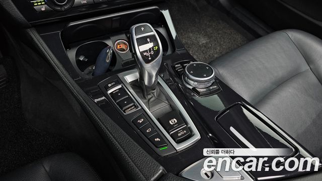 BMW 5 Series (F10) 530d xDrive M Aero Dynamic 2016 — фото 9