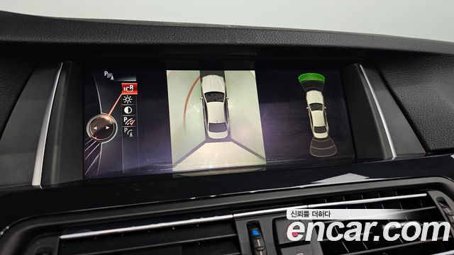 BMW 5 Series (F10) 530d xDrive M Aero Dynamic 2016 — фото 15