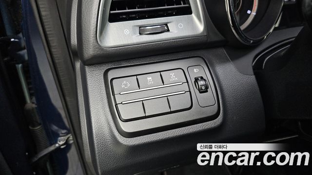 KG Mobility (SsangYong) Tivoli Armor Gear Edition 4WD 2018 — фото 13