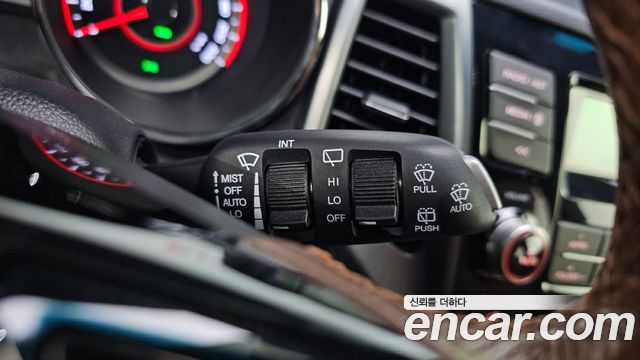 KG Mobility (SsangYong) Tivoli Armor Gear Edition 4WD 2018 — фото 15