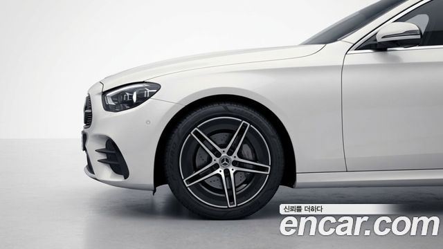 Mercedes-Benz E-Class (W214) E300 4MATIC AMG Line 2025 — фото 5