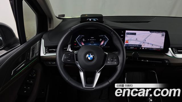 BMW 2 Series Active Tourer (U06) 220i Luxury 2024 — фото 17