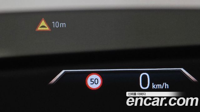 BMW 2 Series Active Tourer (U06) 220i Luxury 2024 — фото 21