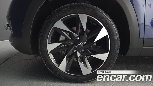 Kia Seltos Gasoline 1.6 Turbo 4WD Gravity 2023 — фото 5