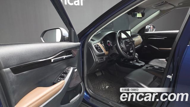 Kia Seltos Gasoline 1.6 Turbo 4WD Gravity 2023 — фото 10