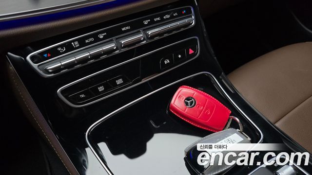 Mercedes-Benz E-Class (W213) E250 Avantgarde 2021 — фото 29